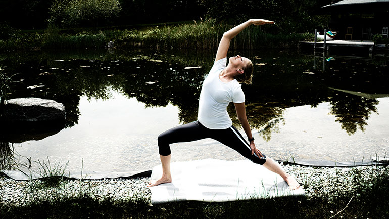 DressurFit® LIVE Yoga: Meditation in Bewegung
