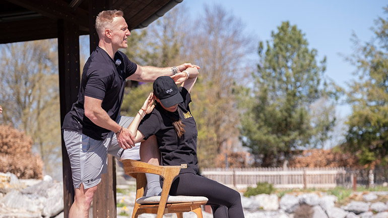 DressurFit DressurFit® LIVE Workout: Seitenunterschiede im Oberkörper ausgleichen